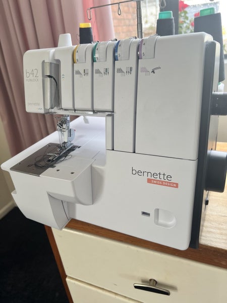 Bernette B42 Fun Lock coverstitch machine Carousel 1