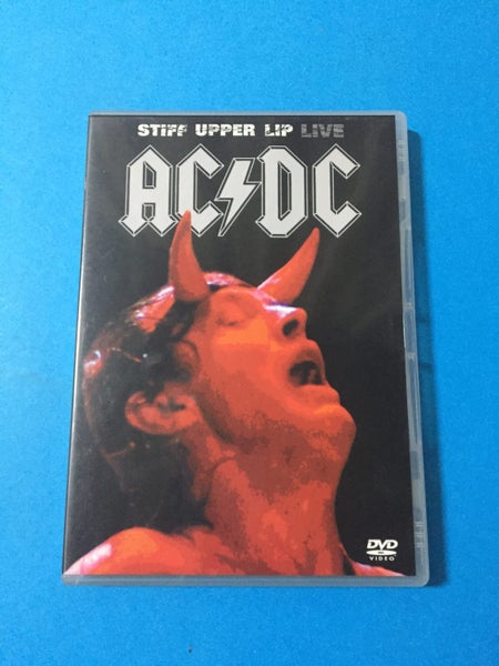 AC/DC: Stiff Upper Lip - Live Carousel 1