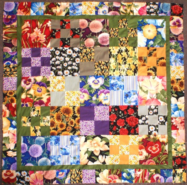 Quilt Kit - Simply Squares - floral garden - 52 inch square Carousel 2