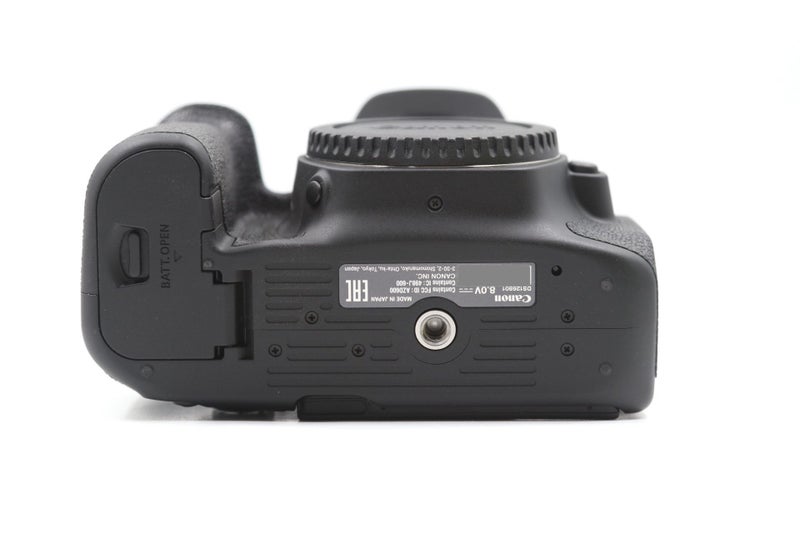 Excellent Canon EOS 90D + 18-55mm, Less than 1% Shutter Count Carousel 13