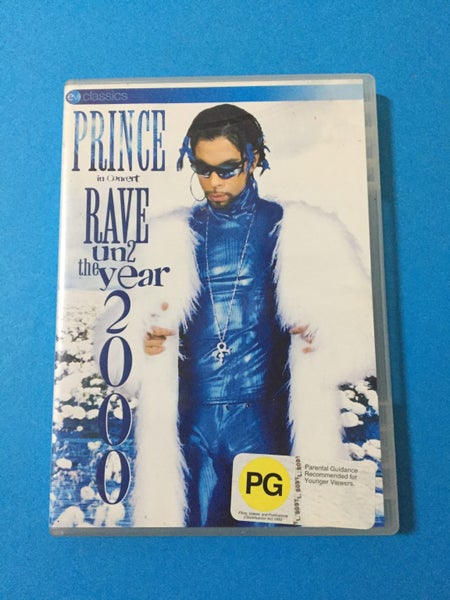 Prince: In Concert - Rave Un2 The Year 2000 Carousel 1
