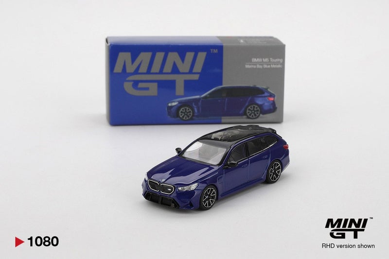 Mini GT BMW M5 Touring Marina Bay Blue Metallic Carousel 1