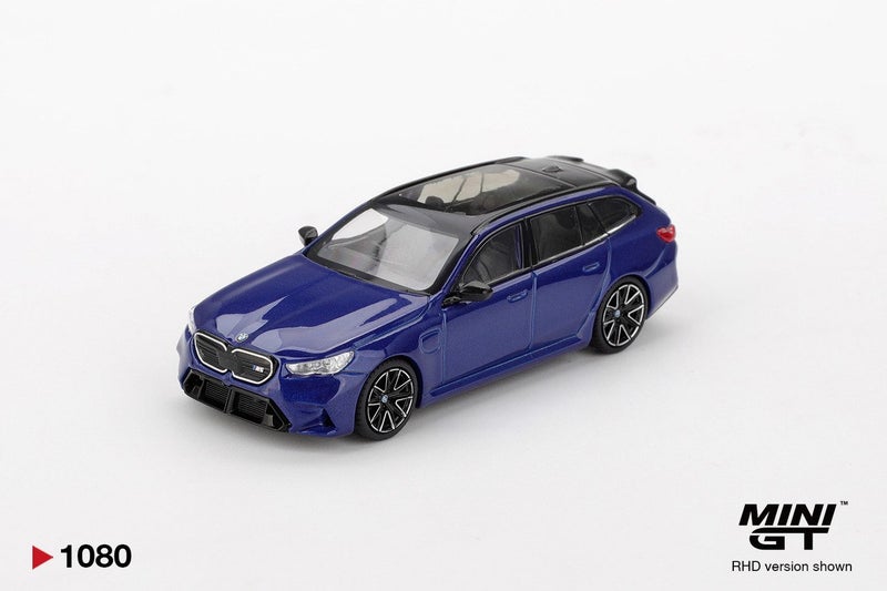 Mini GT BMW M5 Touring Marina Bay Blue Metallic Carousel 2