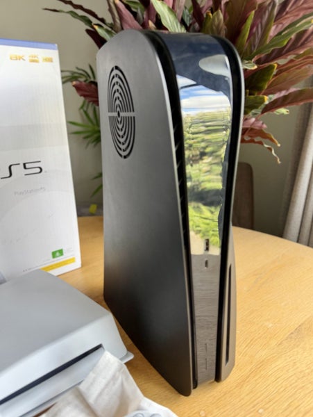 Sony PS5 825Gb - New Controller & Cables & Black Displate covers Carousel 1