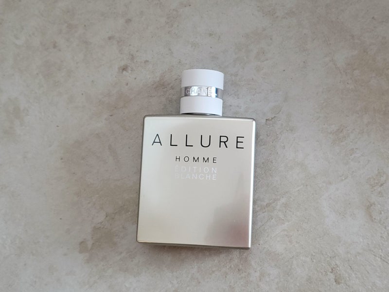 Chanel Allure Homme Edition Blanche DECANT, Travel Spray. Carousel 1