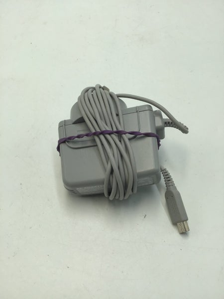 * White Nintendo 3DS Console w/ Charger & Stylus! * Carousel 5