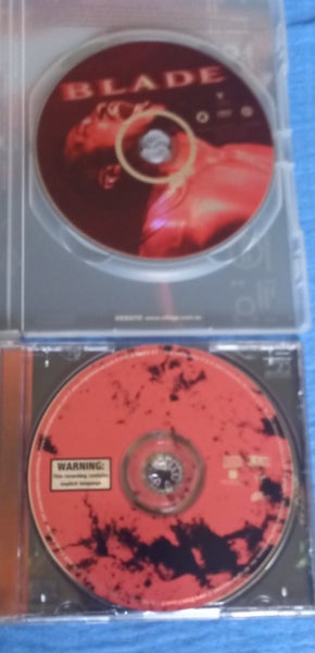 Blade DVD and bonus Carousel 2