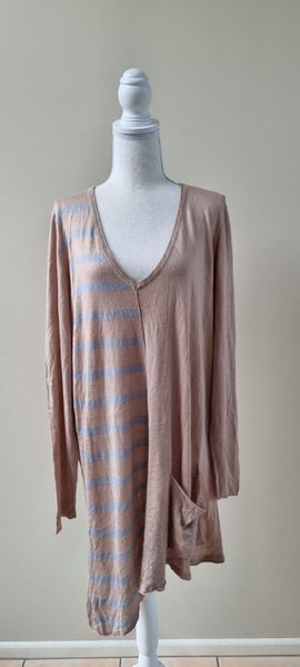 TS Taking Shape Knitwear Tunic size XS Stylebubble Carousel 1
