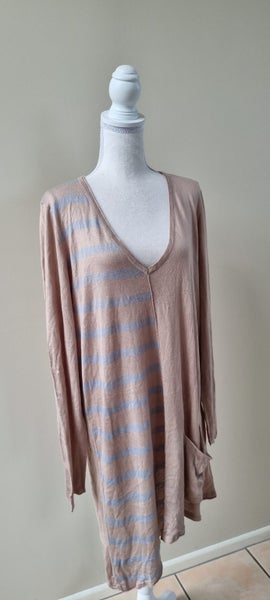 TS Taking Shape Knitwear Tunic size XS Stylebubble Carousel 2