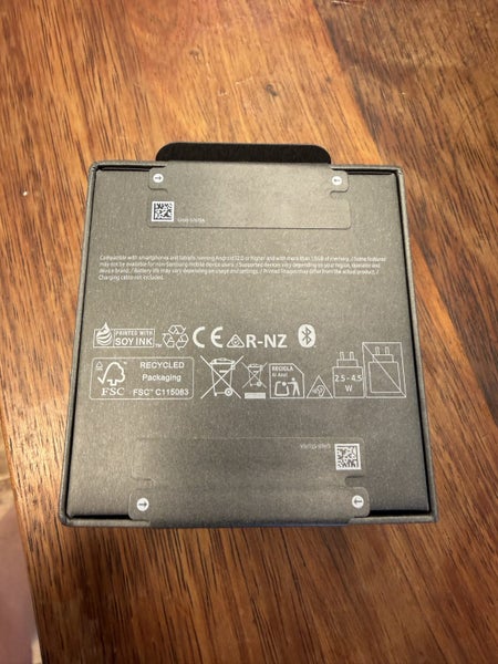 $1 RES // Samsung Galaxy Buds4 Pro Carousel 2