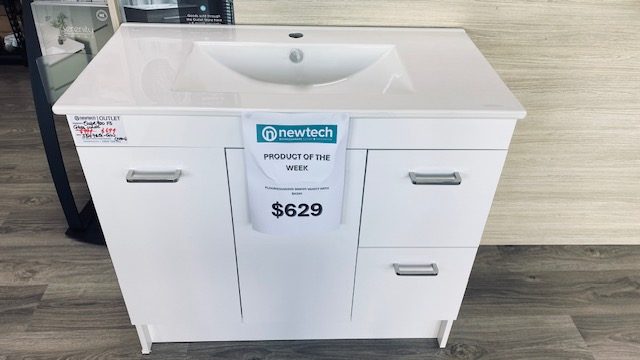 900mm Floor standing Vanity in Gloss White and China Basin Carousel 1