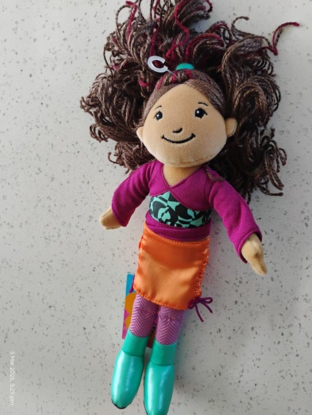 Groovy Girl Doll Yvette Carousel 1