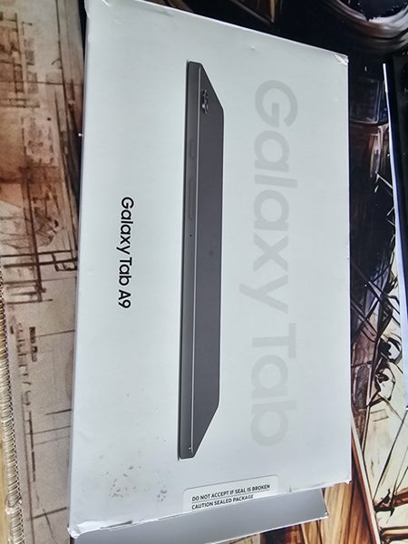 Samsung Galaxy Tab A9 4G + WiFi 8.7" Carousel 1