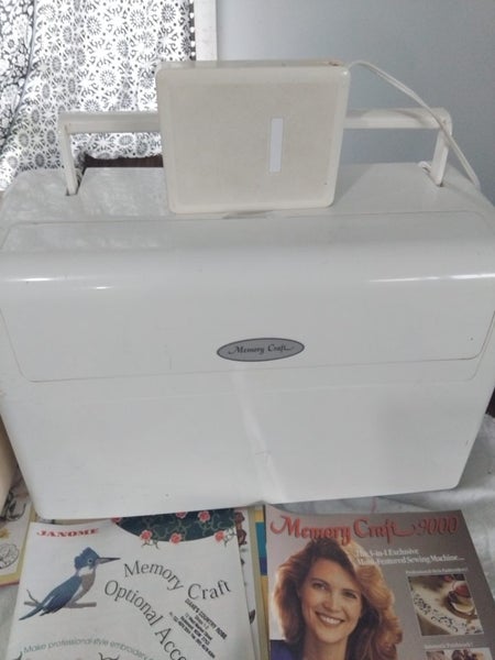 Janobe memory craft 9000, quilting and embroidery Carousel 1