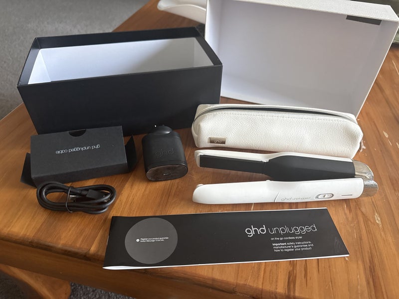 Cordless Ghd white Carousel 1