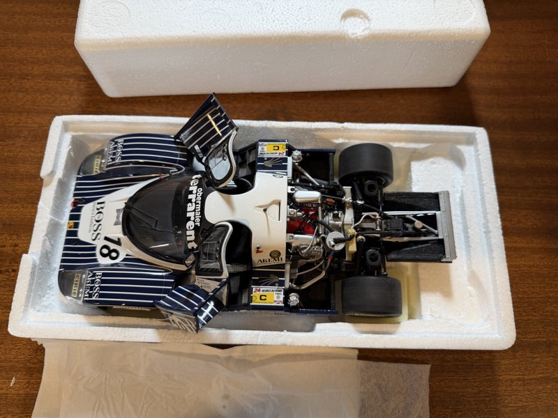 Minichamps 1:18 Porsche 956L 24H Le Mans 1983 Carousel 4