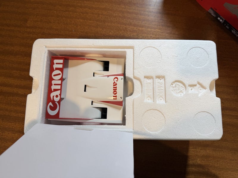 Minichamps 1:18 Porsche 956L Canon 24H Le Mans 1983 Carousel 3