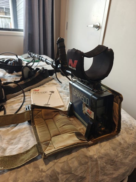 Minelab GPX-4500 metal detector Carousel 2