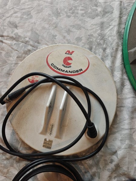 Minelab GPX-4500 metal detector Carousel 4