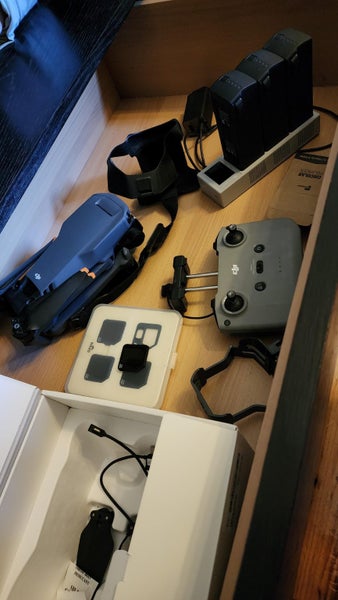 DJI Mavic 3 drone with 3 Batteries Carousel 2