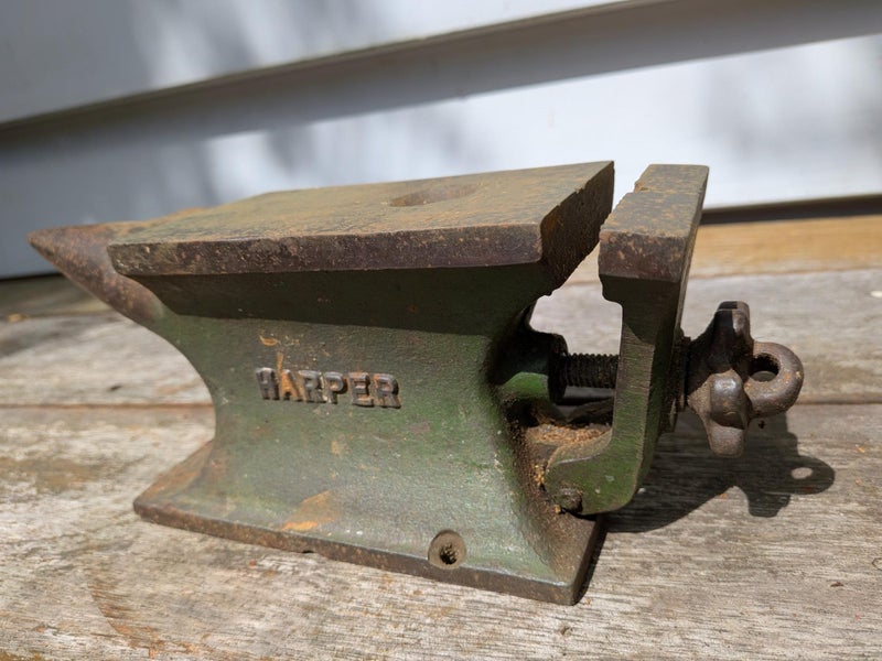 Vintage Harper 4006 jewellers anvil Carousel 1