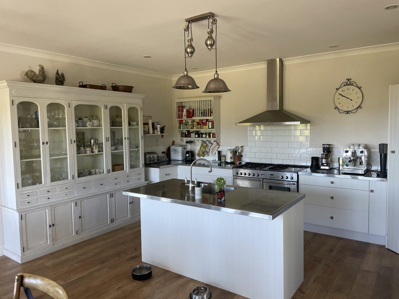 Kitchen with appliances if desired Carousel 1