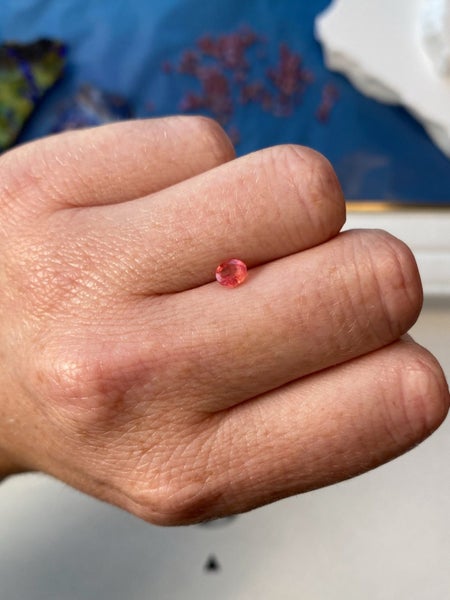 $1RES ~ $1000 Buy Now * 0.61ct Padparadscha Sapphire Carousel 1