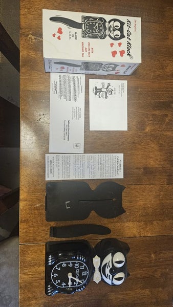 Kit cat klock Carousel 4