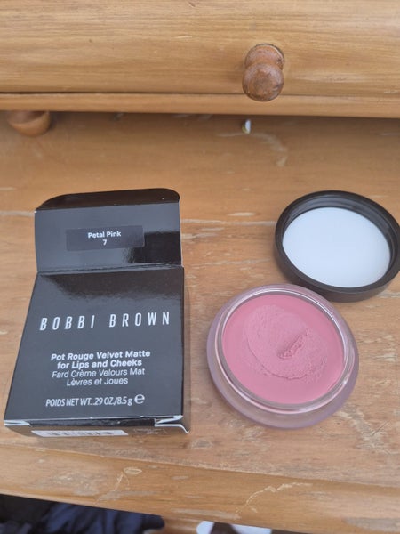 Bobbi Brown Pot Rouge Velvet Matte Carousel 1