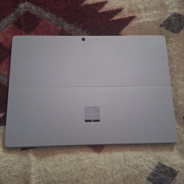 $1 NO RESERVE - SPARE PARTS - Surface Pro 6 (faulty) Carousel 2