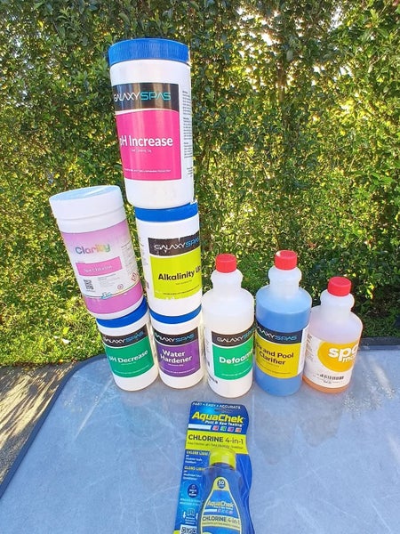 Spa Pool Chemicals, Complete Deluxe Start Up Chemical Kit Carousel 1