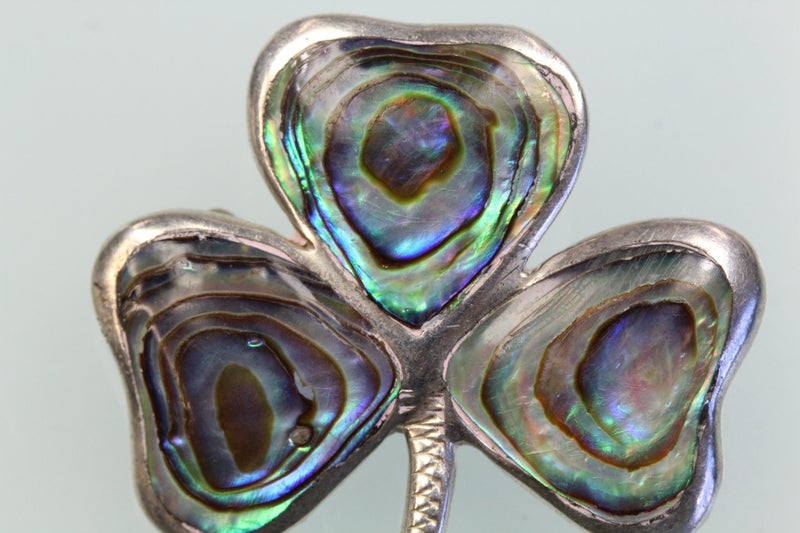VINTAGE NZ STERLING SILVER PAUA SHELL CLOVER BROOCH Carousel 2