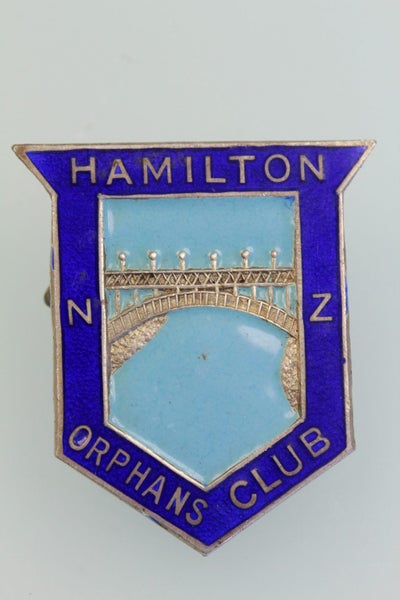 VINTAGE NZ HAMILTON ORPHANS CLUB ENAMEL SILVER BADGE Carousel 1