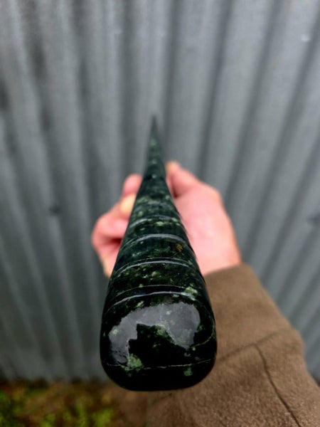 1$ Reserve greenstone mere/patu Carousel 2