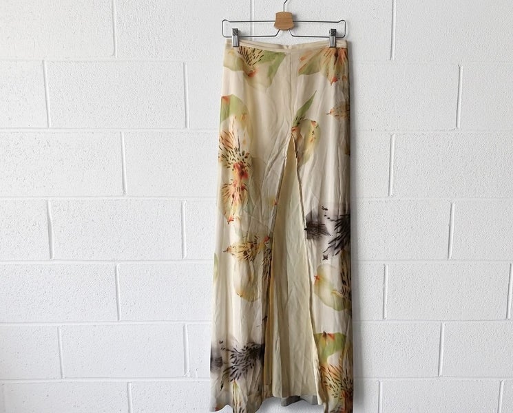 ORCHID ROMANCE SET Carousel 1