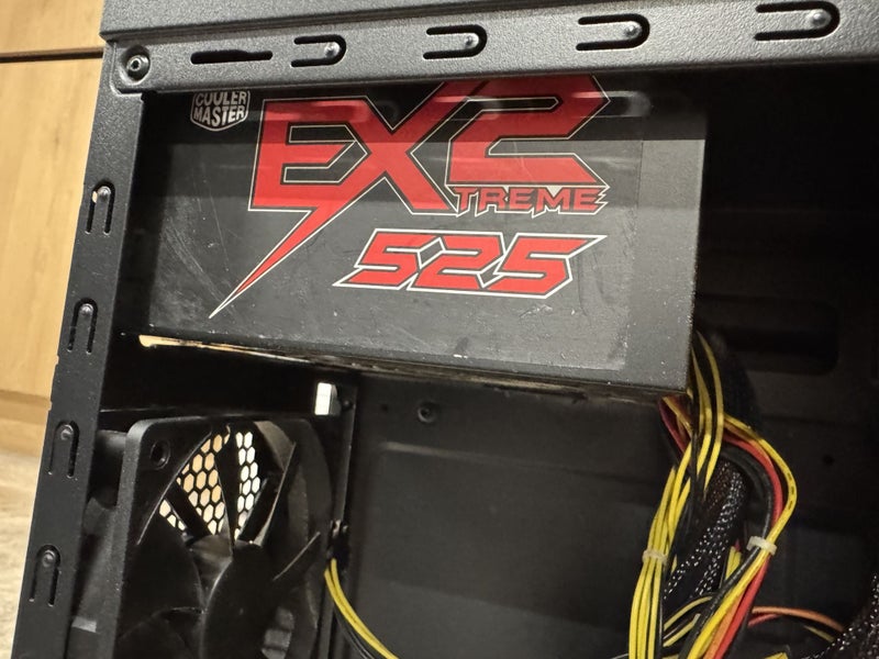 Silverstone mATX Tower Case + 525W Power Supply Carousel 4