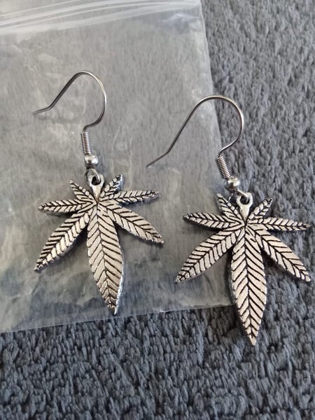 *New* Mini Marijuana Leaf Earrings Carousel 2