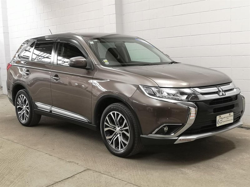 2016 Mitsubishi Outlander 7 seater super low ks...