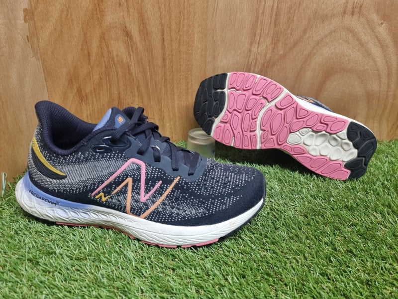 New Balance 880 V12 Running Shoes Youth US 6.5 - Very Good Condition Carousel 2