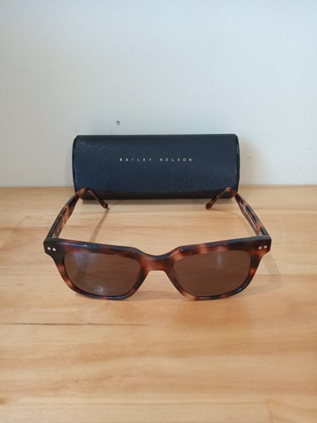 Bailey nelson nz wallace glasses frames with case (hand crafted) Carousel 1