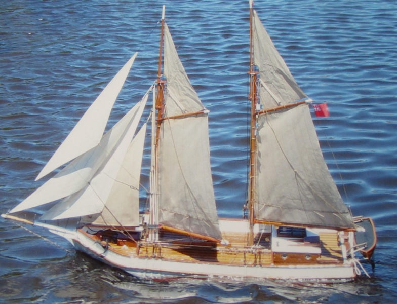 rc NZ " SCOW" superbly built L 1060MM (inc dinghy) Carousel 1