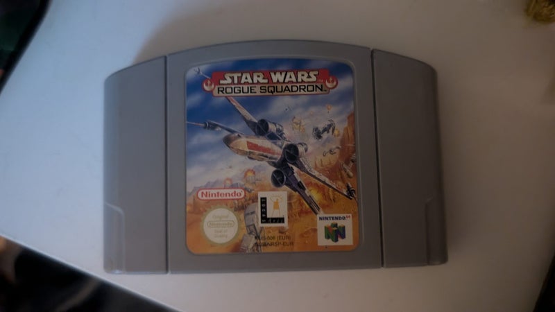 Star Wars Rogue Squadron N64 with manual Carousel 1