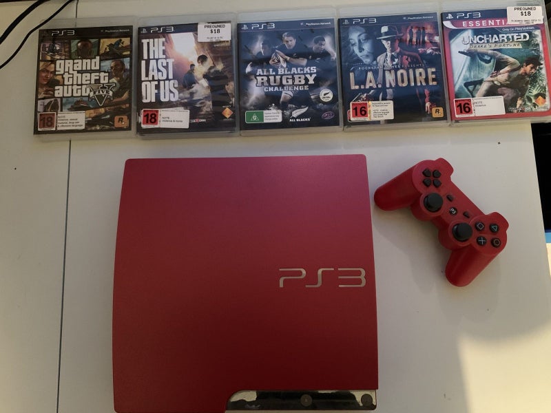 Limited Edition Red PS3 + Games Carousel 1