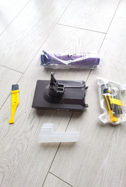 Brand New 6000mah Dyson V8 Li-ion Battery 21.6v Compatible ALL V8 series Gift Carousel 1