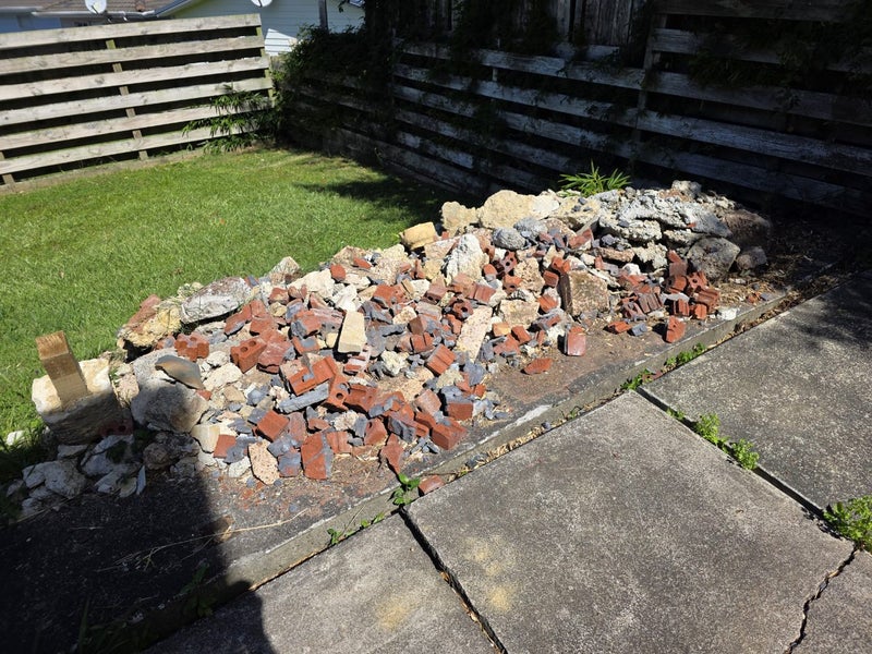 Free bricks / concrete / hard fill Carousel 1