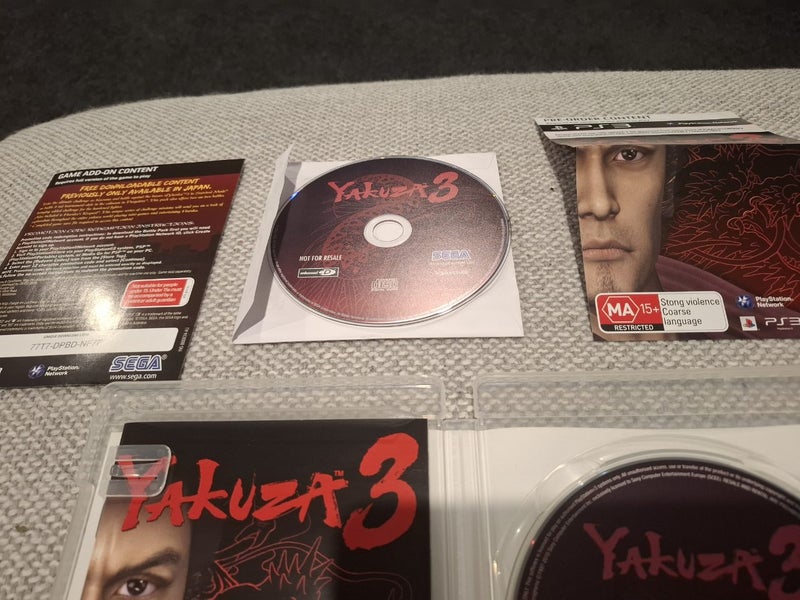 PS3 Yakuza 3 complete with Audio CD and all inserts Carousel 5