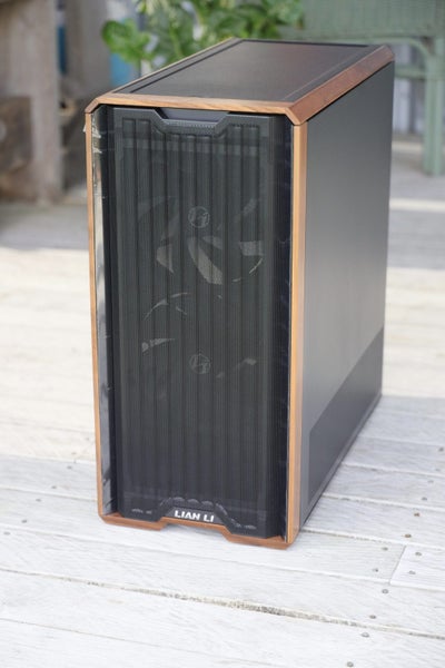Lian Li Lancool 217 ATX Mid-Tower Computer Case – Black/Wood – New Carousel 1