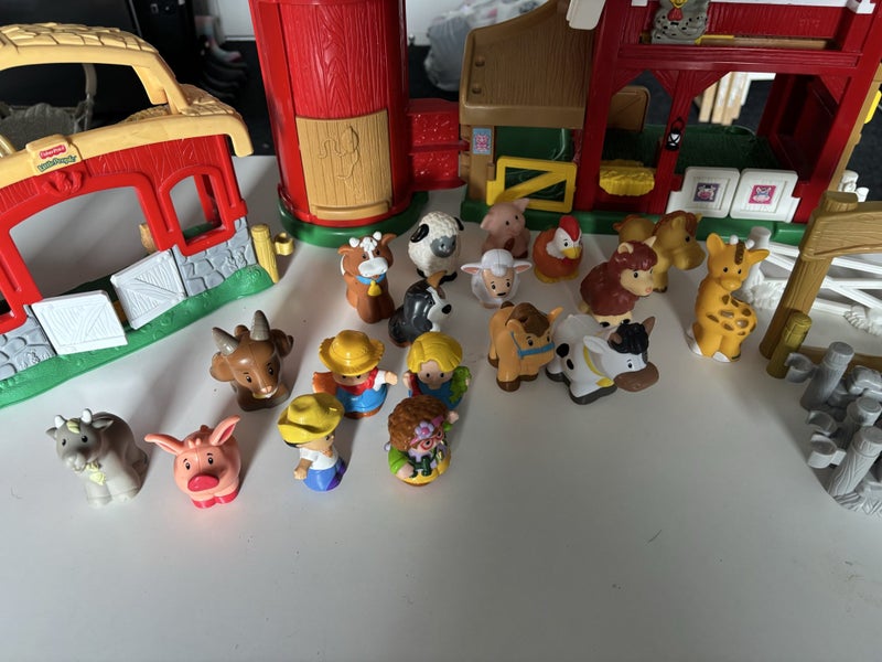 Fisher Price Little People Barnyard and characters Carousel 2