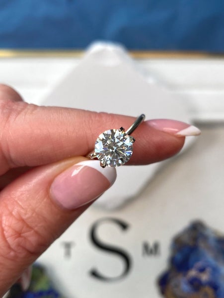 $1RES ~ $3600 Retail * 3.24ct Round Brilliant Diamond Carousel 1