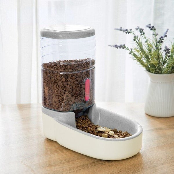 Dog Automatic Food Feeder - Gravity Supply Bowl | 3.8L Carousel 6